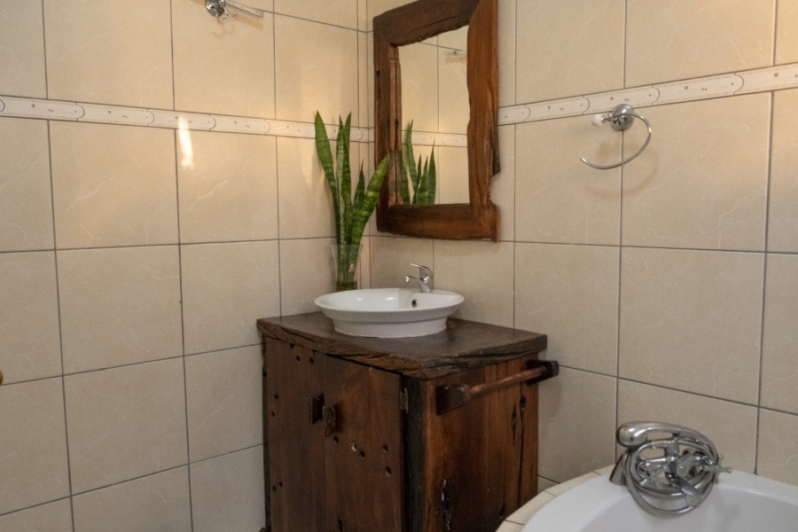 4 Bedroom Property for Sale in Thornton Western Cape